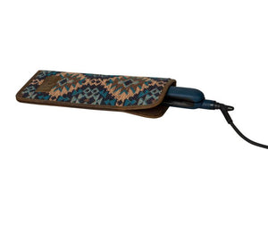 Myra Woven Eye Curling Cover