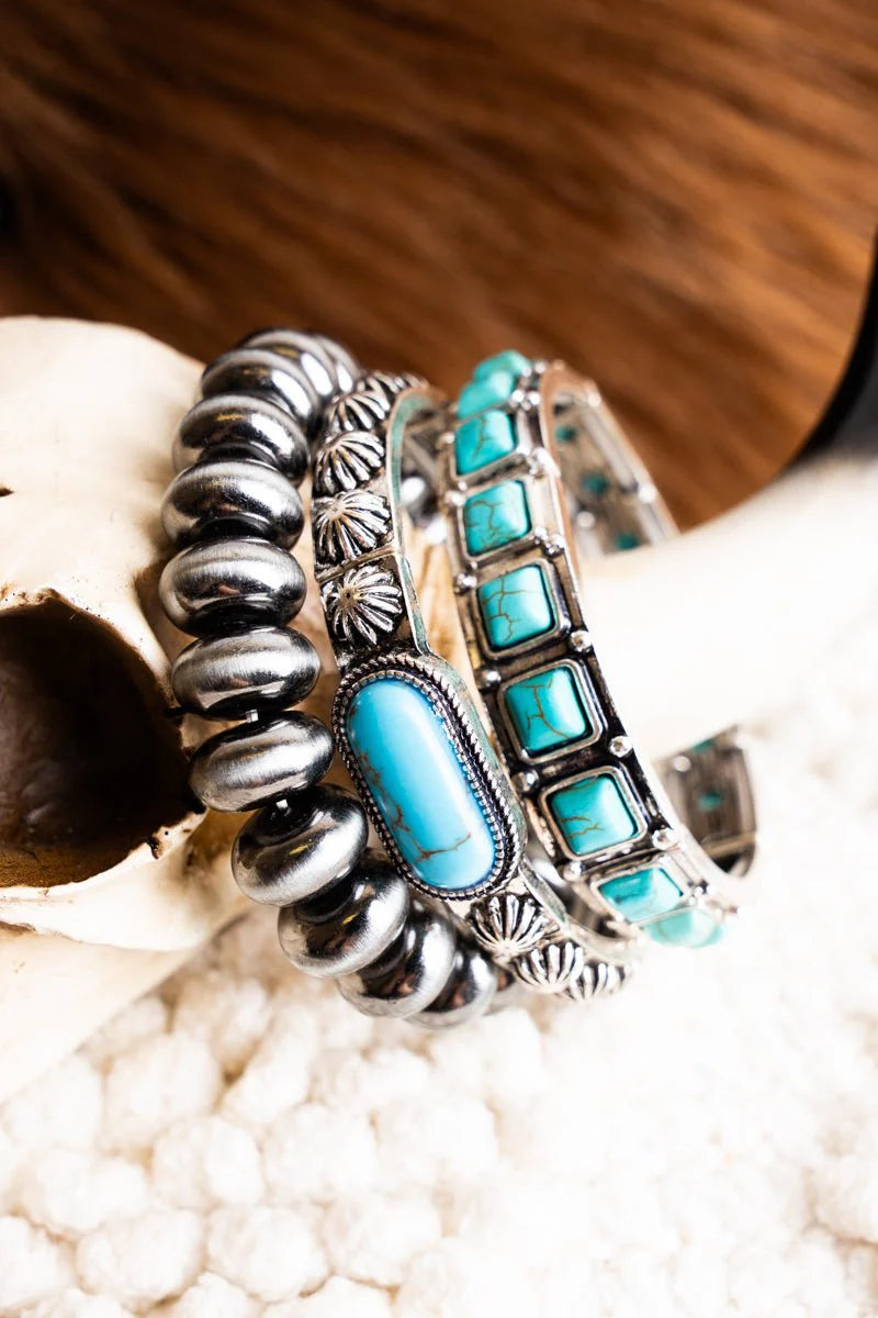 Turquoise Bluff Silver Pearl Bracelet Set