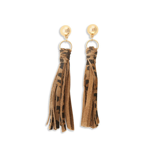 Myra Oak Earring